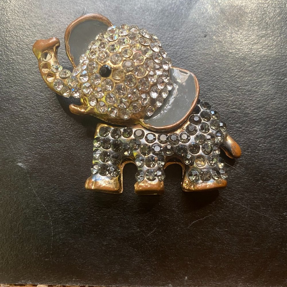 elephant key chain